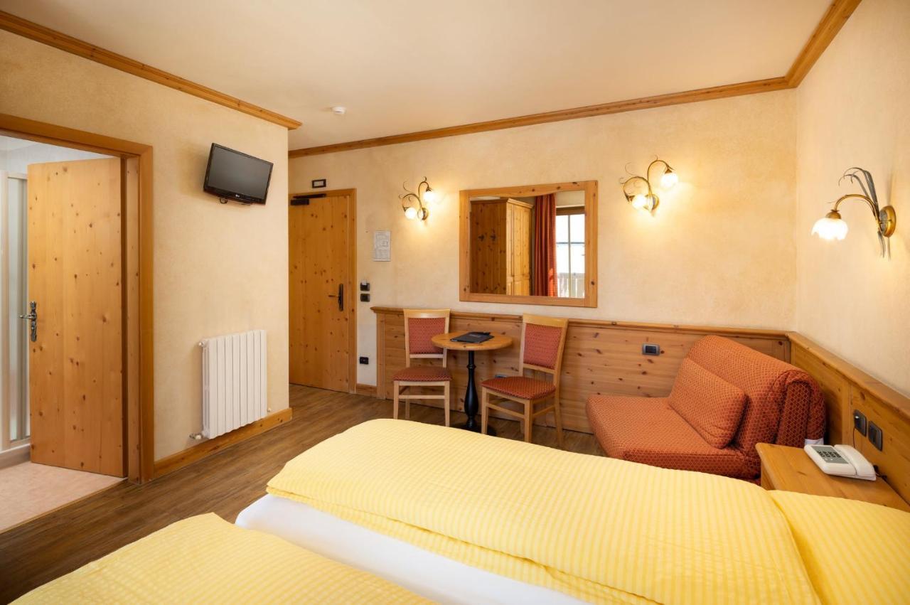 Hotel La Pastorella Livigno Exterior foto