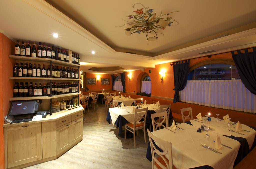 Hotel La Pastorella Livigno Exterior foto