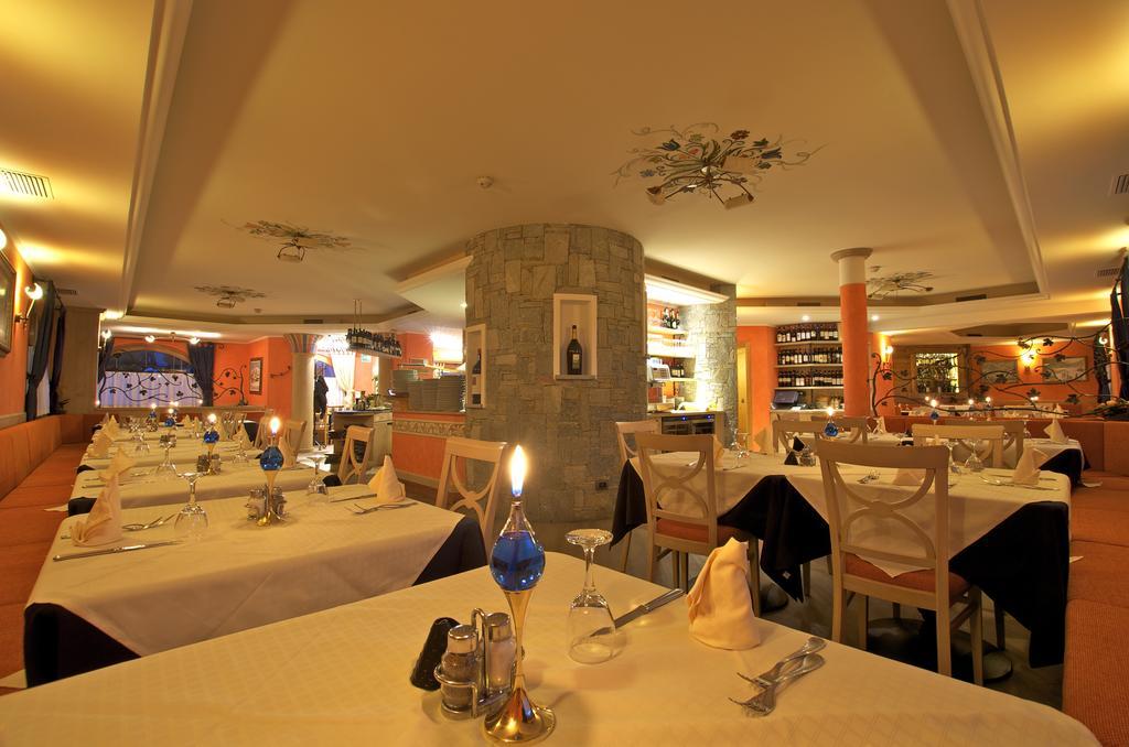 Hotel La Pastorella Livigno Exterior foto